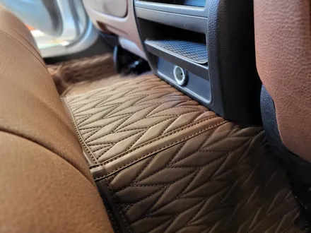 [BMW 5시리즈] 인천 자동차 바닥 매트 추천, 모빌하임엠보싱 카매트 모노륨 맞춤시공하기! / 인천 서구, 부평, 부천