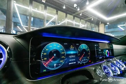 벤츠E53AMG 빠져있는 와이드콕핏 상단 계기판 엠비언트 추가 / 성남,분당,판교