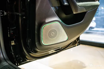 벤츠 AMG CLA 45S 부메스터 엠비언트 스피커 커버교체 / 성남,분당,판교