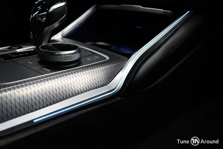BMW i4 실내 분위기를 바꾸는 확실한 변화 크리스탈기어봉 엠비언트 시공 / 성남,분당,판교