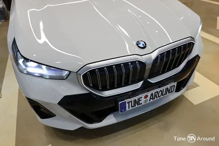 BMW 신형 5시리즈 G60 520i 블랙그릴 교체 리어스포일러 부착 / 성남,분당,판교