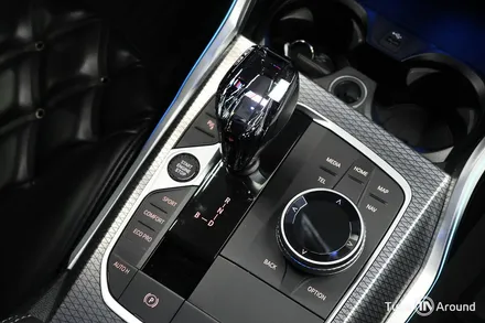 BMW i4 실내 분위기를 바꾸는 확실한 변화 크리스탈기어봉 엠비언트 시공 / 성남,분당,판교