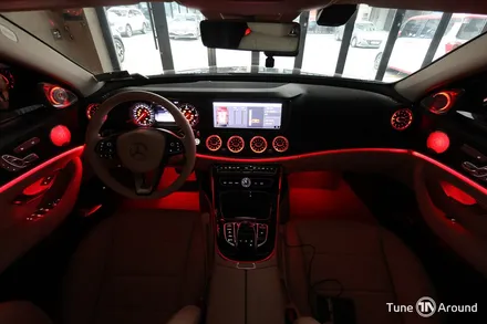 벤츠 W213 E300 실내완성 4D부메스터 전동트위터 미드레인지 송풍구엠비언트 / 성남,분당,판교