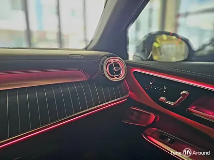 벤츠 GLC300 쿠페 송풍구 도어 센터페시아 순정형 엠비언트 시공 / 성남,분당,판교
