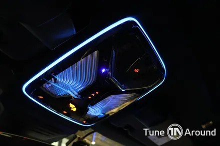 BMW G02 X4 LCI 블랙그릴 50주년 엠블럼 순정연동 엠비언트라이트 시공 / 성남,분당,판교
