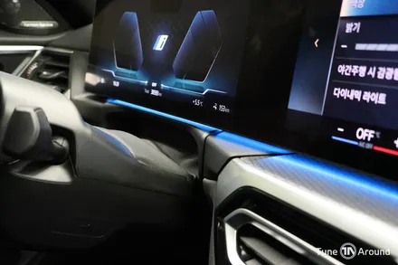 BMW i4 실내 분위기를 바꾸는 확실한 변화 크리스탈기어봉 엠비언트 시공 / 성남,분당,판교