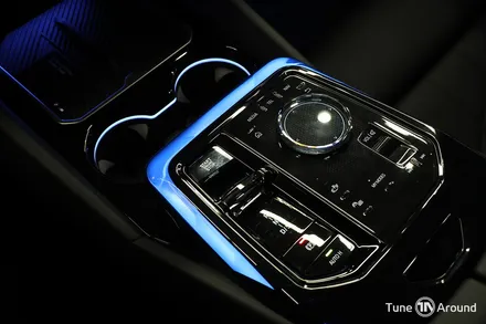 BMW 520i 엠비언트 튜닝 기어패널 천장독서등 라인 회오리스피커 도어캐치 / 성남,분당,판교