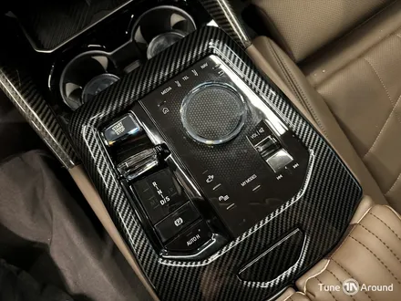 BMW G60 520i 크리스탈 4종세트 회오리 도어 컵홀더 엠비언트 / 성남,분당,판교
