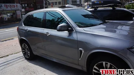 경남 창원 마산 튠플러스 BMW X5 레이노 크로마9 열반사 썬팅 필름 시공 / 창원 의창구 서상동
