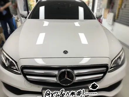벤츠 e220d 천장루프스킨 시공 해보자.동대문랩핑전문점.튜닝커스텀 / 동대문구 장안동
