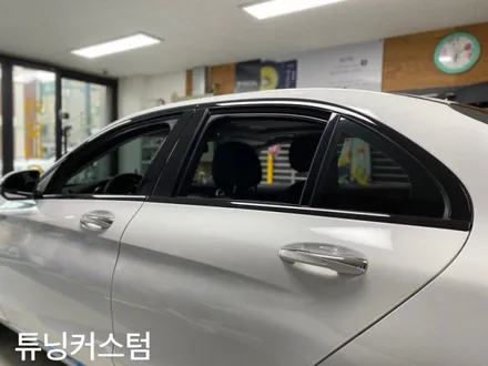 벤츠 c220d 도어크롬랩핑 해볼까요.군자동랩핑전문점.튜닝커스텀 / 동대문,광진구,중랑구