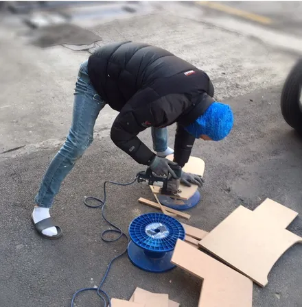 그랜드카니발하이리무진 냉장고 탈거후 앰프.우퍼 설치해보자 .장안동카오디오장착점 .런사운드 / 동대문구 장안동