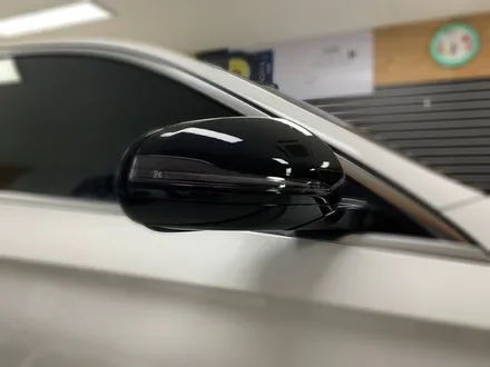 벤츠 e220d 천장루프스킨.사이드미러커버랩핑 시공 해보자.동대문랩핑전문점.튜닝커스텀 / 동대문구 장안동