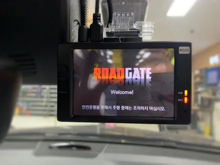 벤츠c200카브리올레 rg10 2채널 블랙박스 시공 해보자.장안동블랙박스장착점.튜닝커스텀 / 동대문구 장안동