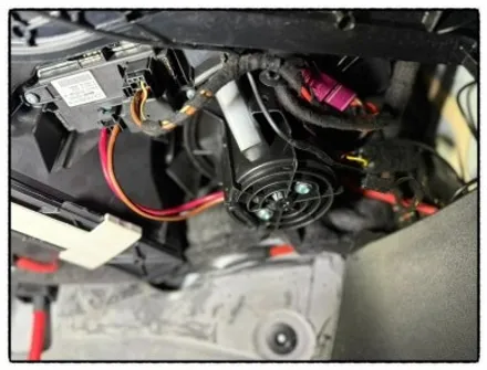 벤츠 e250 cdi 에어컨. 히터 바람이 나오지 않아 블로우 모터 와 레귤레이터. 블로어 교환!! / 동대문구 장안동