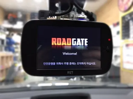 포르테 네비게이션매립.블랙박스.샤크안테나.후방카메라 장착 해보자 .동대문네비게이션매립전문점.런사운드 / 동대문구 장안동