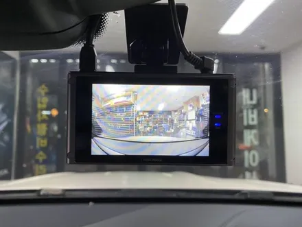 벤츠s63amg 아이나비qxd8000블랙박스.동대문블래박스장착점.튜닝커스텀 / 동대문,광진구,중랑구