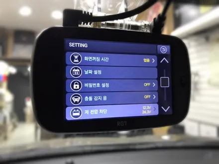 스포티지r 네비게이션매립.블랙박스 장착해볼까.군자동네비.블랙박스장착점.런사운드 / 동대문구 장안동