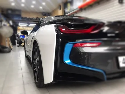 bmw i8 화이트 전체랩핑 시공 하다.장안동랩핑전문점.튜닝커스텀 / 동대문구 장안동