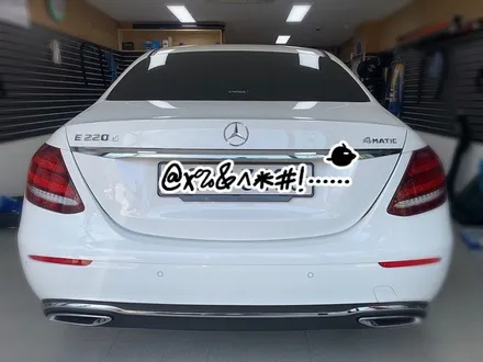 벤츠 e220d 천장루프스킨.사이드미러커버랩핑 시공 해보자.동대문랩핑전문점.튜닝커스텀 / 동대문구 장안동