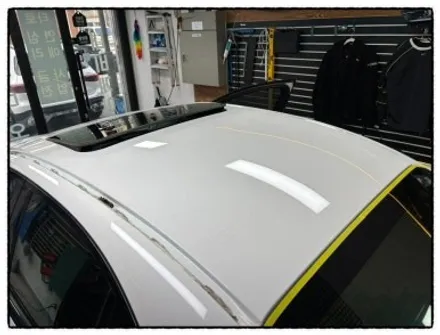 벤츠 e220d 크롬랩핑. 루프스킨. 실내 카본랩핑으로 한층 더 고급스럽게 변신해 보자!! / 동대문구 장안동