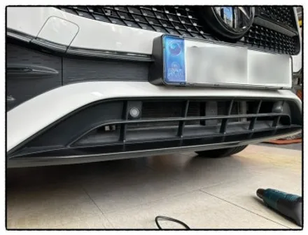 벤츠 gla 250 모든 크롬 랩핑. 엠블럼 랩핑. 블랙 레터링 교환 작업해보자!! / 동대문구 장안동