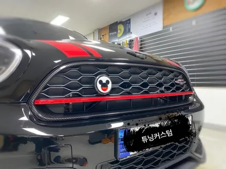 bmw 미니컨트리맨 도어크롬몰딩.그릴크롬랩핑.군자동랩핑전문점.튜닝커스텀 / 동대문구 장안동