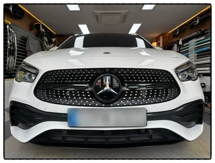 벤츠 gla 250 모든 크롬 랩핑. 엠블럼 랩핑. 블랙 레터링 교환 작업해보자!! / 동대문구 장안동