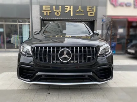 벤츠 glc63amg 블랙유광전체랩핑 시공.왕십리전체랩핑.튜닝커스텀 / 동대문구 장안동