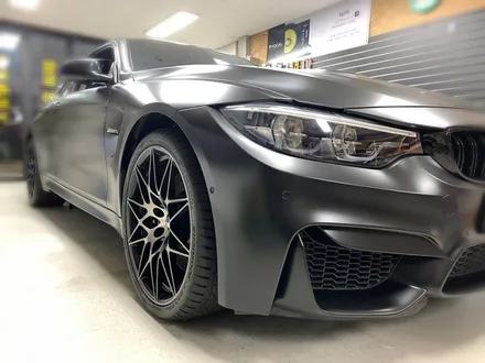 Bmw m4 사틴블랙 전체랩핑 시공(에이버리슈프림).장안동랩핑전문점.튜닝커스텀 / 동대문구 장안동