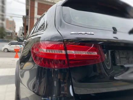 벤츠 glc63amg 블랙유광전체랩핑 시공.왕십리전체랩핑.튜닝커스텀 / 동대문구 장안동
