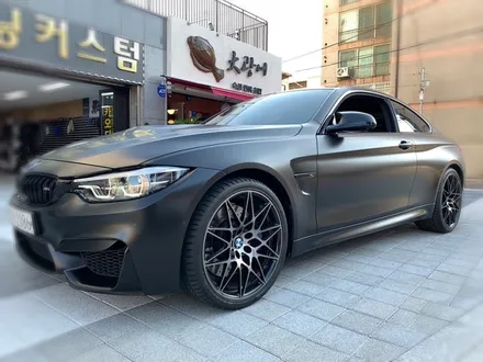 Bmw m4 사틴블랙 전체랩핑 시공(에이버리슈프림).장안동랩핑전문점.튜닝커스텀 / 동대문구 장안동