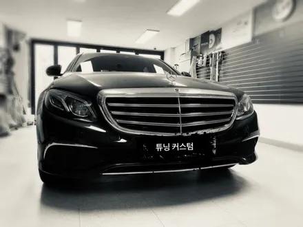벤츠 e220d 실내 리얼카본랩핑 해보자.금호동실내랩핑전문점 / 동대문구 장안동