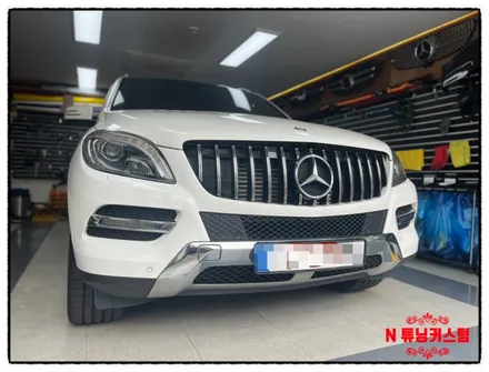 벤츠 ml350 실내 카본 랩핑. a 필러 레진 성형으로 실내를 멋지게 만들 수 있다^^ / 동대문구 장안동