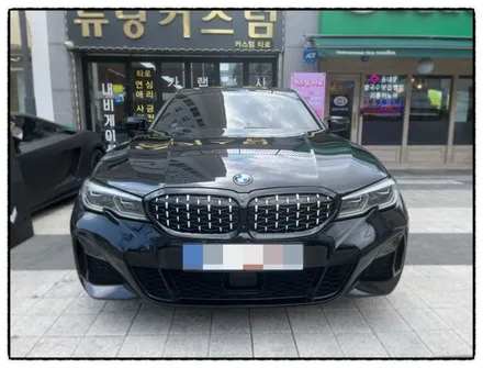 bmw m3 에어덕트 랩핑과 휠 블랙 유광 도색합니다. / 동대문구 장안동