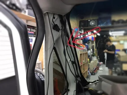 레이 파인드라이브 q100black 네비게이션매립.후방카메라 시공.장안동네비게이션매립전문점.런사운드 / 동대문구 장안동