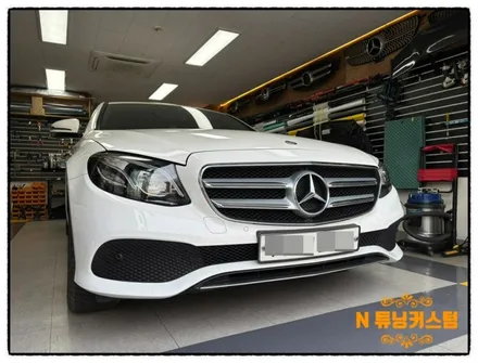 벤츠 e220d 크롬랩핑. 루프스킨. 실내 카본랩핑으로 한층 더 고급스럽게 변신해 보자!! / 동대문구 장안동