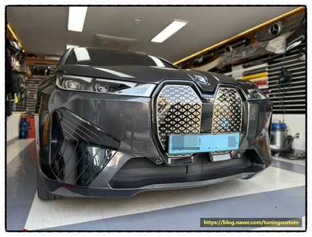 bmw ix xdrive40 차량에 블랙 ix m60 레터링 부착으로 업그레이드해 보자^^ / 동대문구 장안동