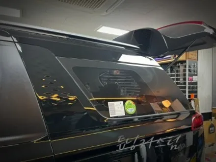 올뉴카니발 루프랙랩핑.c필러크롬랩핑. 트렁크도어은색몰딩랩핑 . 장안동랩핑전문점 / 동대문,광진구,중랑구