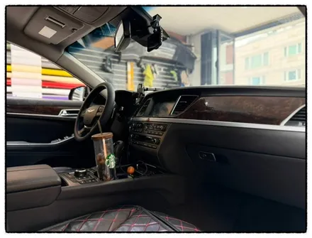 제네시스 g330  신형 제네시스 엠블럼과 g80. 3.3 레터링 부착하면?? / 동대문구 장안동