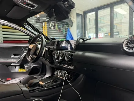 벤츠 a45 amg dls 트위터 스피커. 포칼 미드레인지 스피커 a 필러 레진 성형으로 깔끔하게 장착해 보자^^ / 동대문구 장안동