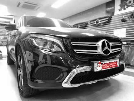벤츠glc220d 휀다수리도색.도어도색 및 트렁크도어교환도색.테일램프교환.동대문수리도색전문점.튜닝커스텀 / 동대문구 장안동