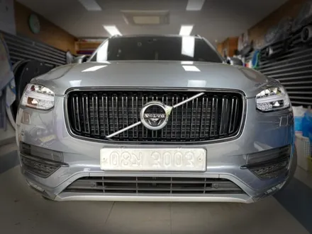 볼보 xc90 블랙그릴교환 및 범퍼 디퓨져 블랙랩핑 !!! / 동대문,광진구,중랑구