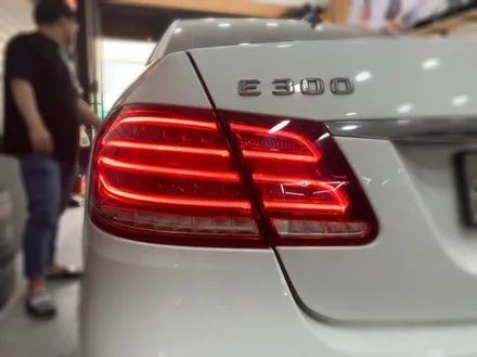 벤츠 e300 테일램프 수리 해보자 .장안동벤츠테일램프수리전문점.런사운드 / 동대문구 장안동