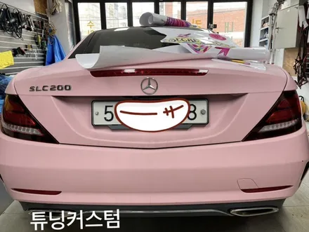 벤츠 slc200 공주캐릭터스티커부착 .커스텀마이징 군자동랩핑전문점.튜닝커스텀 / 동대문,광진구,중랑구