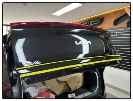 ev6 gt 트렁크 도어 크롬 몰딩 랩핑으로 일체감 있게 만들어 보자~^^ / 동대문구 장안동