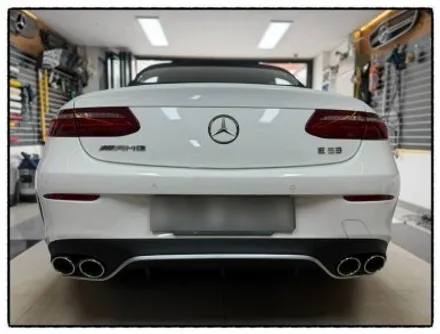 벤츠 e220d 카브리올레 뒤 범퍼 크롬 몰딩과 디퓨저 랩핑으로 변화를 줘 보자~^^ / 동대문구 장안동