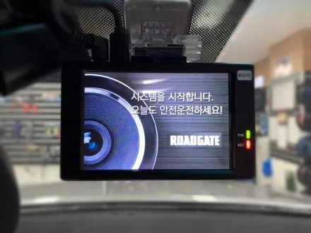 제네시스 블랙박스 및 엠블럼 교환.용답동블랙박스장착점.튜닝커스텀 / 동대문구 장안동