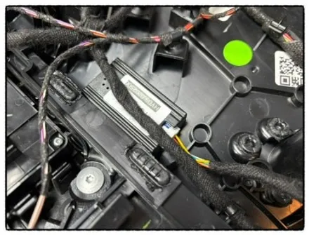 벤츠 gle 300l 도어 부매스터 엠비언트 led 작업해보자!! / 동대문구 장안동