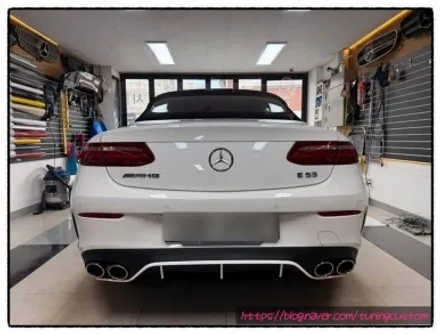 벤츠 e220d 카브리올레 뒤 범퍼 크롬 몰딩과 디퓨저 랩핑으로 변화를 줘 보자~^^ / 동대문구 장안동